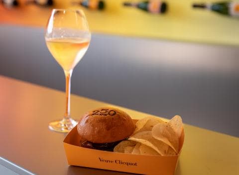 VEUVE-CLICQUOT_20220615